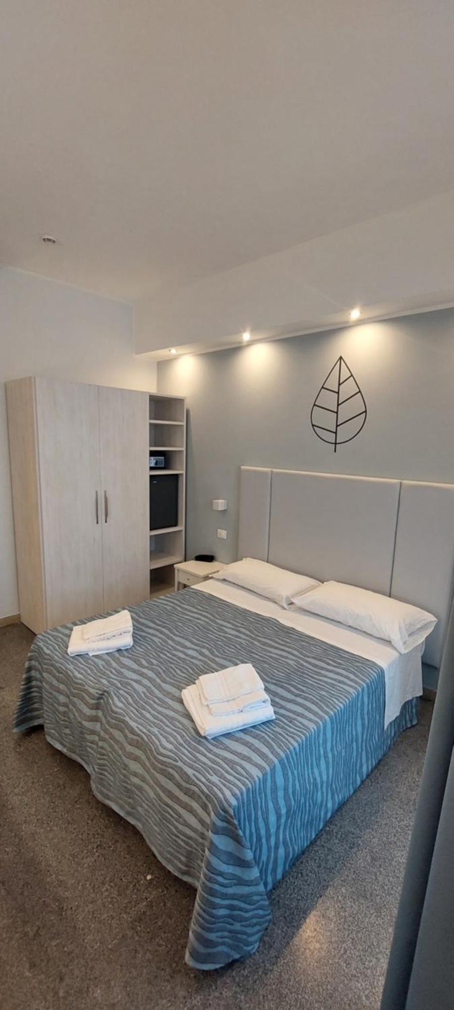 Hotel Caravel Park Rimini Exterior photo