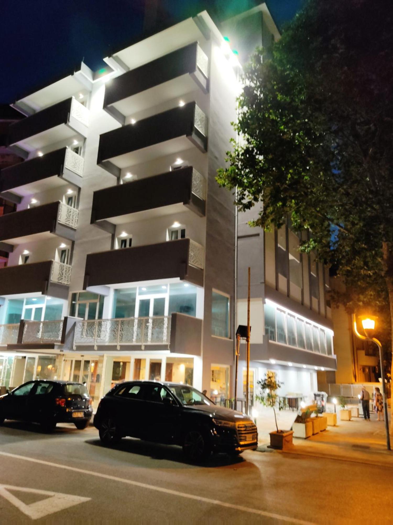 Hotel Caravel Park Rimini Exterior photo